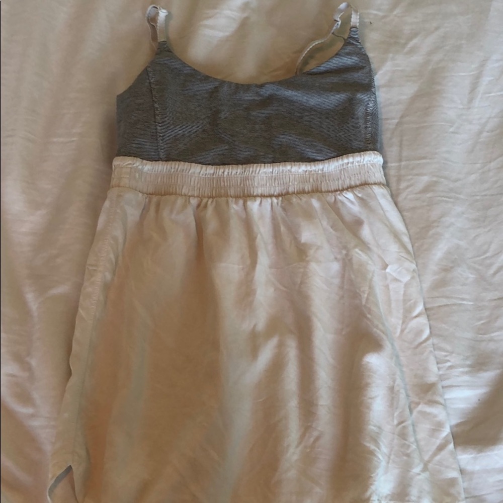 Lululemon shirt with built in sports bra size 6